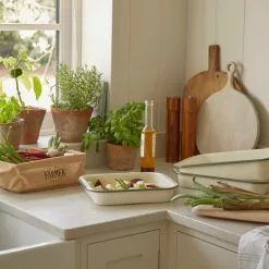 Dunelm Set Of 2 Large Acacia Salt & Pepper Mills - 30687306 alt07